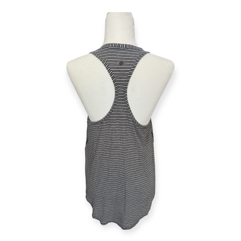 Lululemon‎ Yogi Racerback - Picture 9 of 12